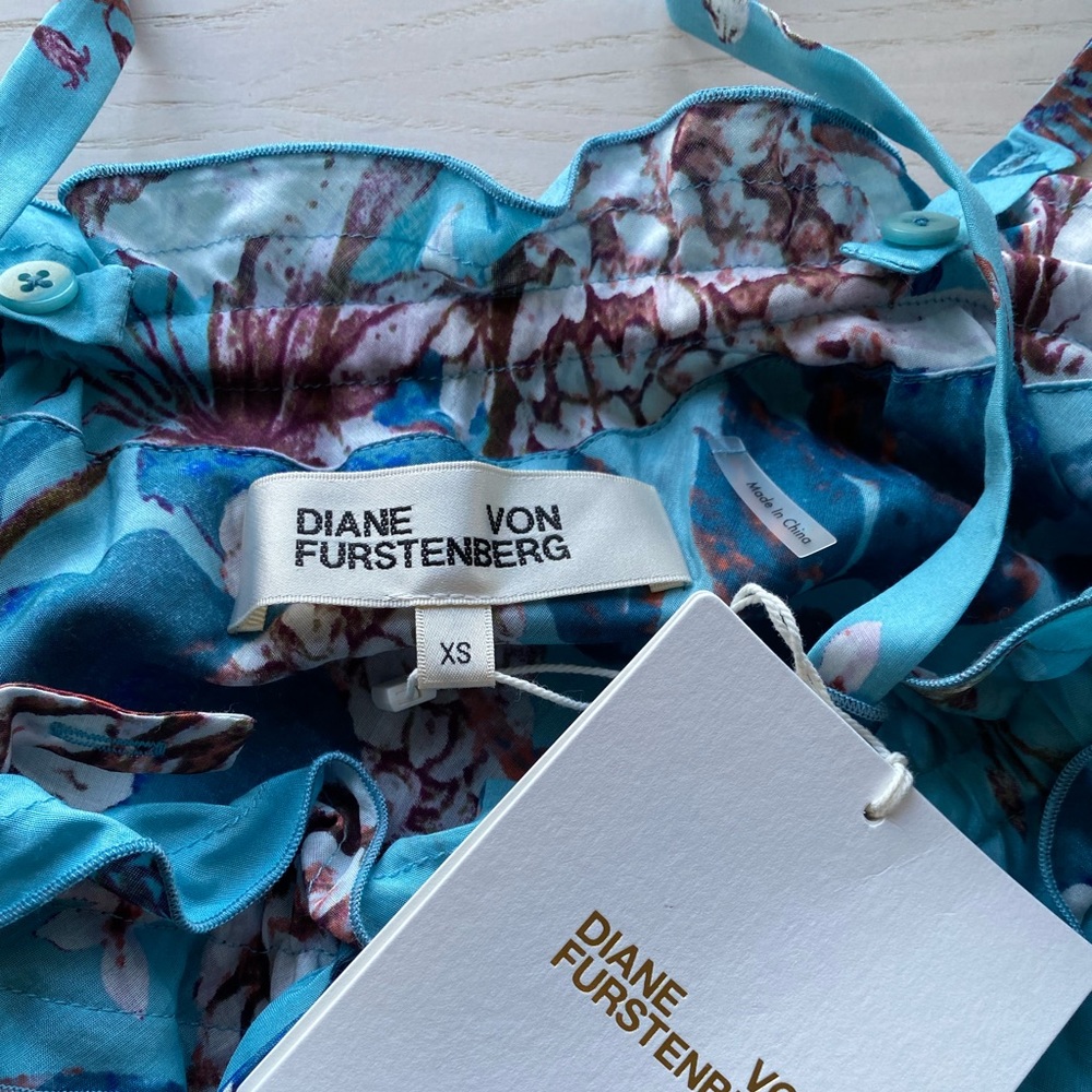 Brand new DVF dress size XS (with tags)